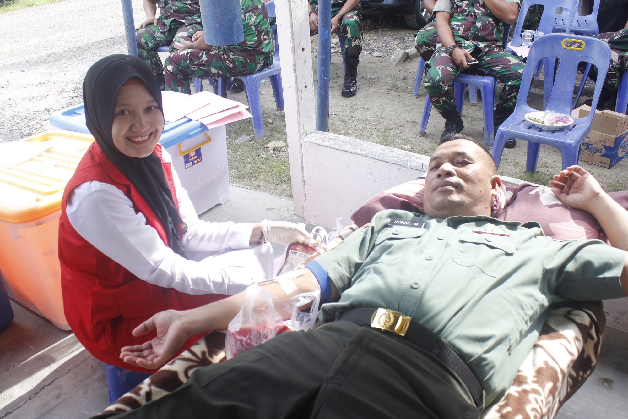 HUT POMAD ke 73, Puluhan TNI Donor Darah