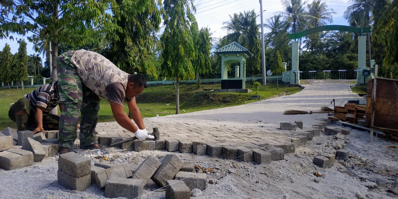 Personel Kodim Sabang Perbaiki Pangkalan