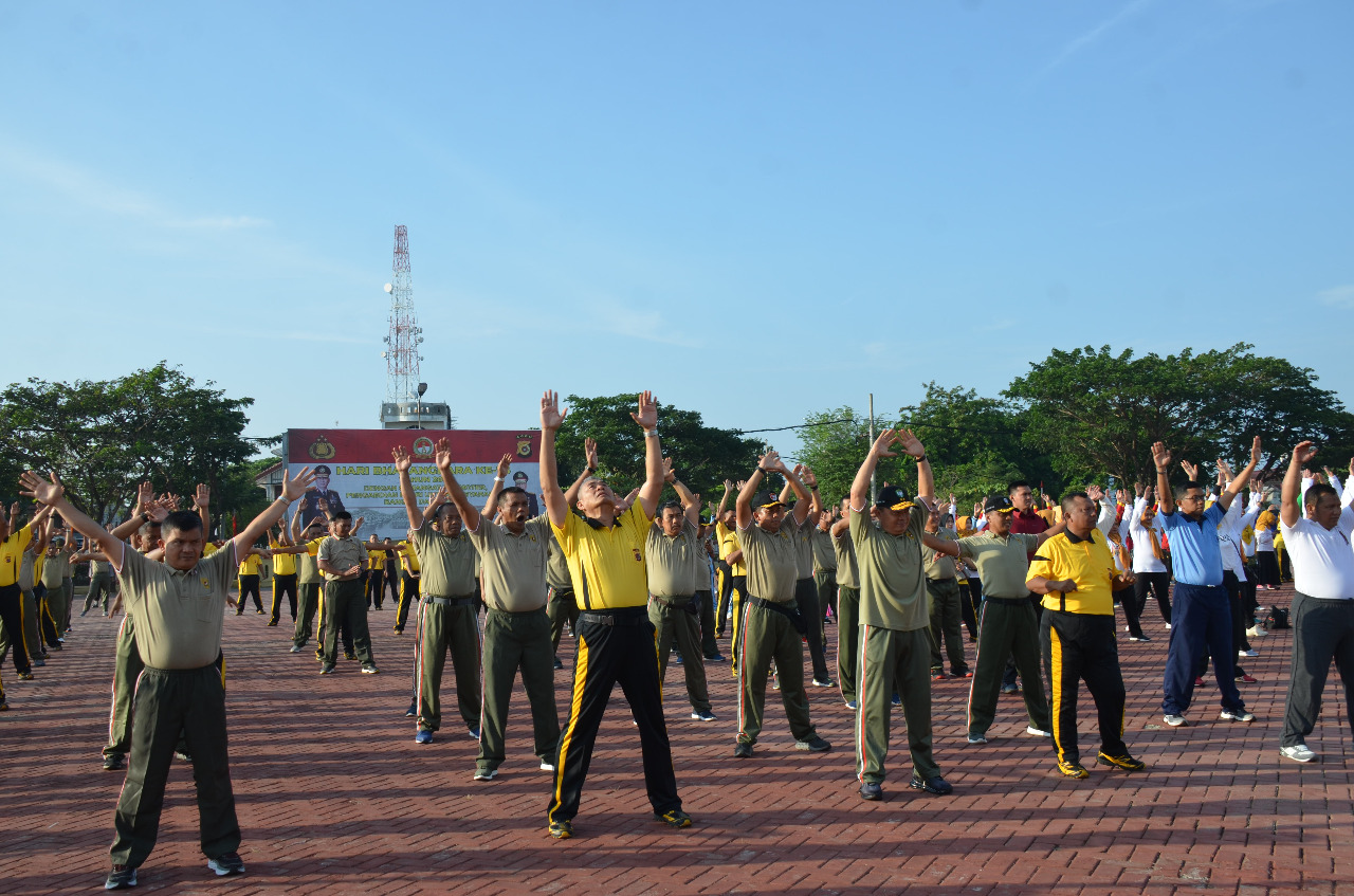 Pangdam IM Olah Raga Bersama TNI/POLRI di Polda Aceh