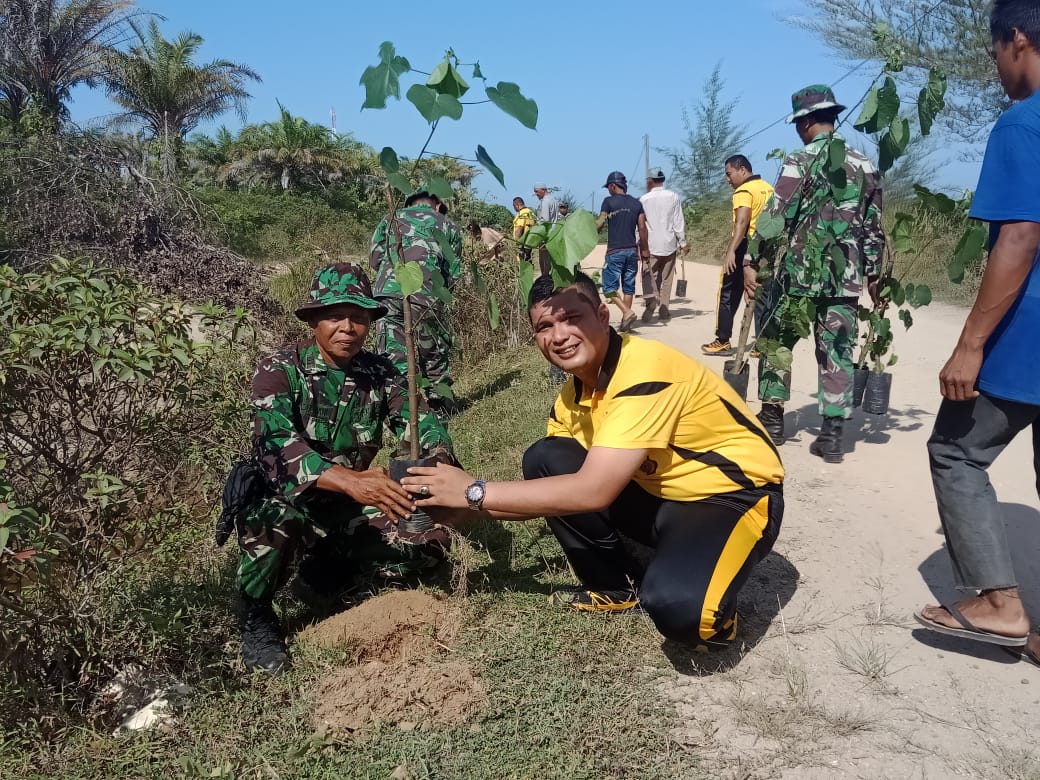 Kodim Aceh Jaya Tanam Ribuan Pohon