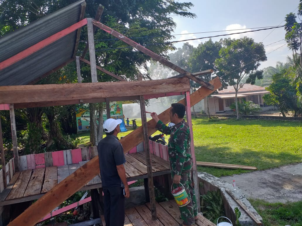 Satgas TMMD Reg ke -105 Kodim 0109/Aceh Singkil Lanjutkan Pembuatan Prasasti