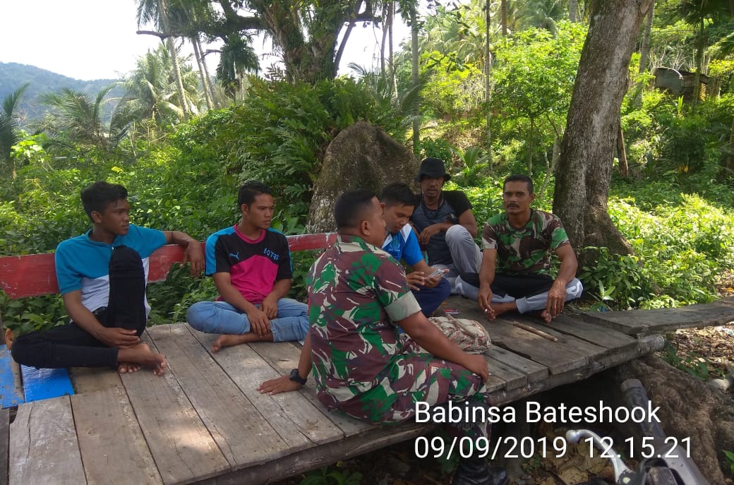 Babinsa Jalin komunikasi Sosial dengan Masyarakat