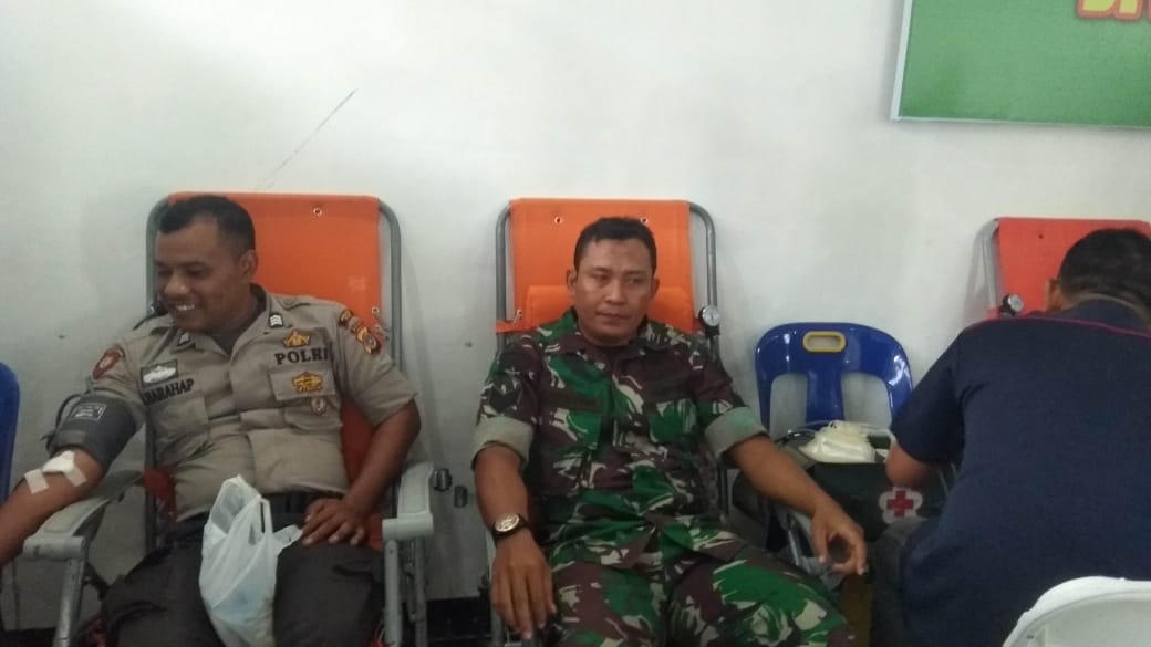 Sambut HUT TNI, Kodim Pidie Bersama PMI Gelar Bakti Sosial Donor Darah