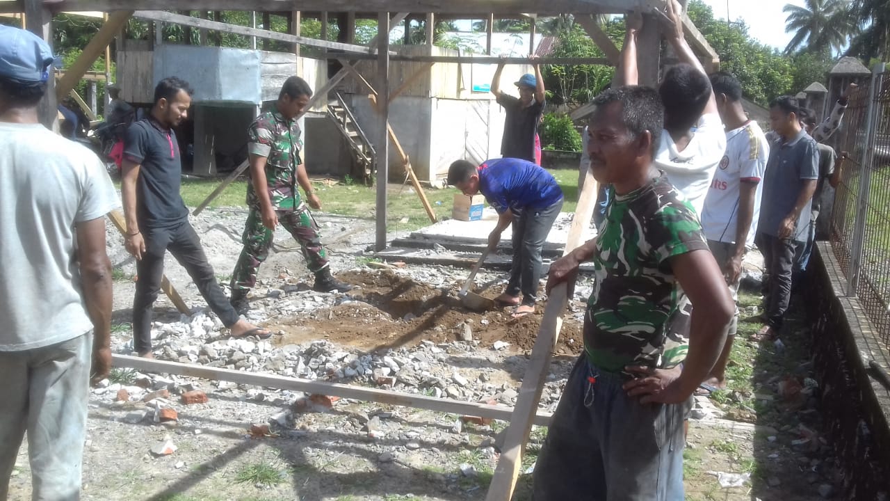 Kopda Tatang Bersama Warga Dirikan Lokasi Parkir Mesjid