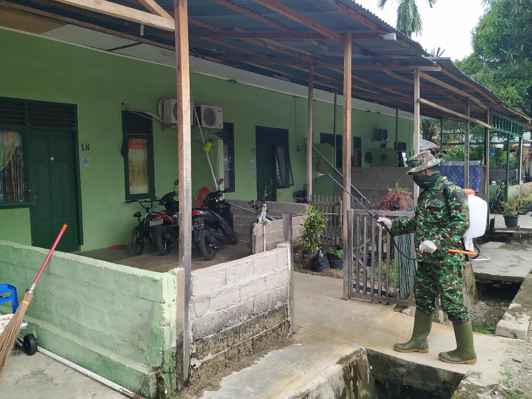 Kodim 0110/Abdya Laksanakan Penyemprotan Desinfektan