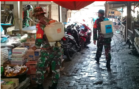 Subulussalam Kembali Lakukan Penyemprotan Disinfektan di Sarana Publik