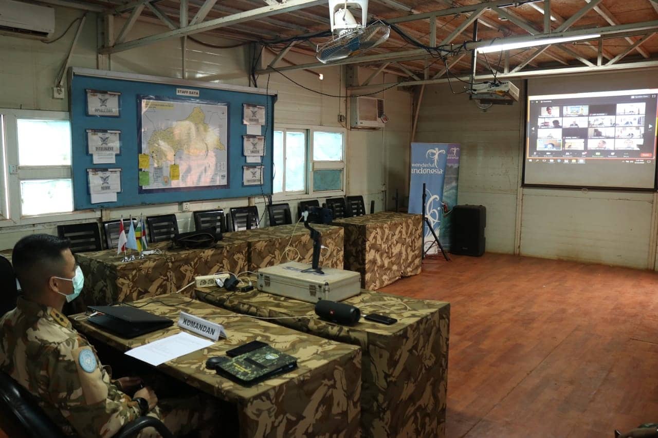 Dansatgas Kizi TNI Mengikuti Focus Group Discussion (FGD) Virtual Dengan Tim Koordinasi Misi Pemeliharaan Perdamaian (TKMPP)