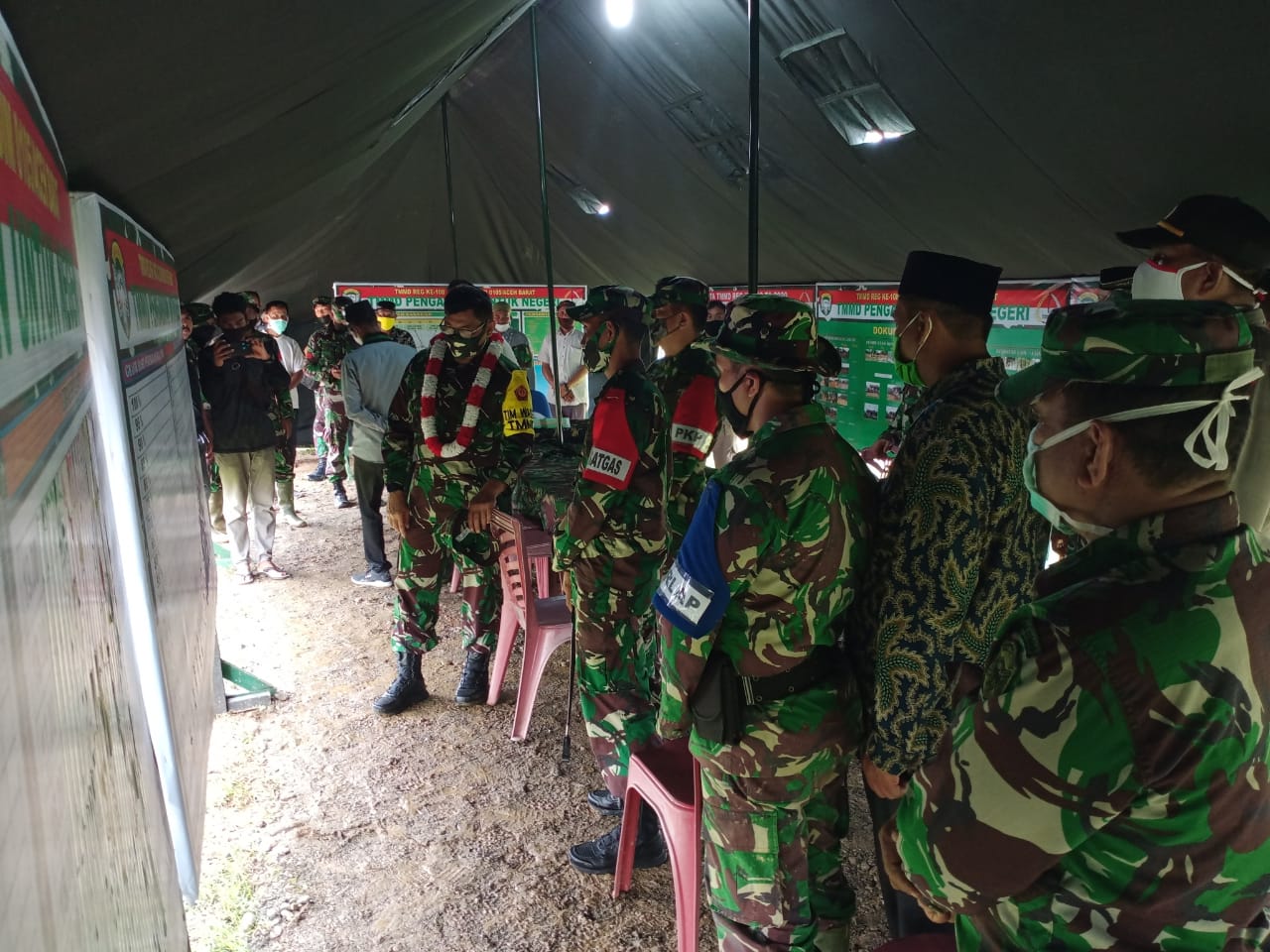 Tim Wasev Mabesad Didampingi Danrem 012/TU Mengecek Posko Dan Meninjau Langsung Lokasi TMMD Ke-108 Di Desa Lango