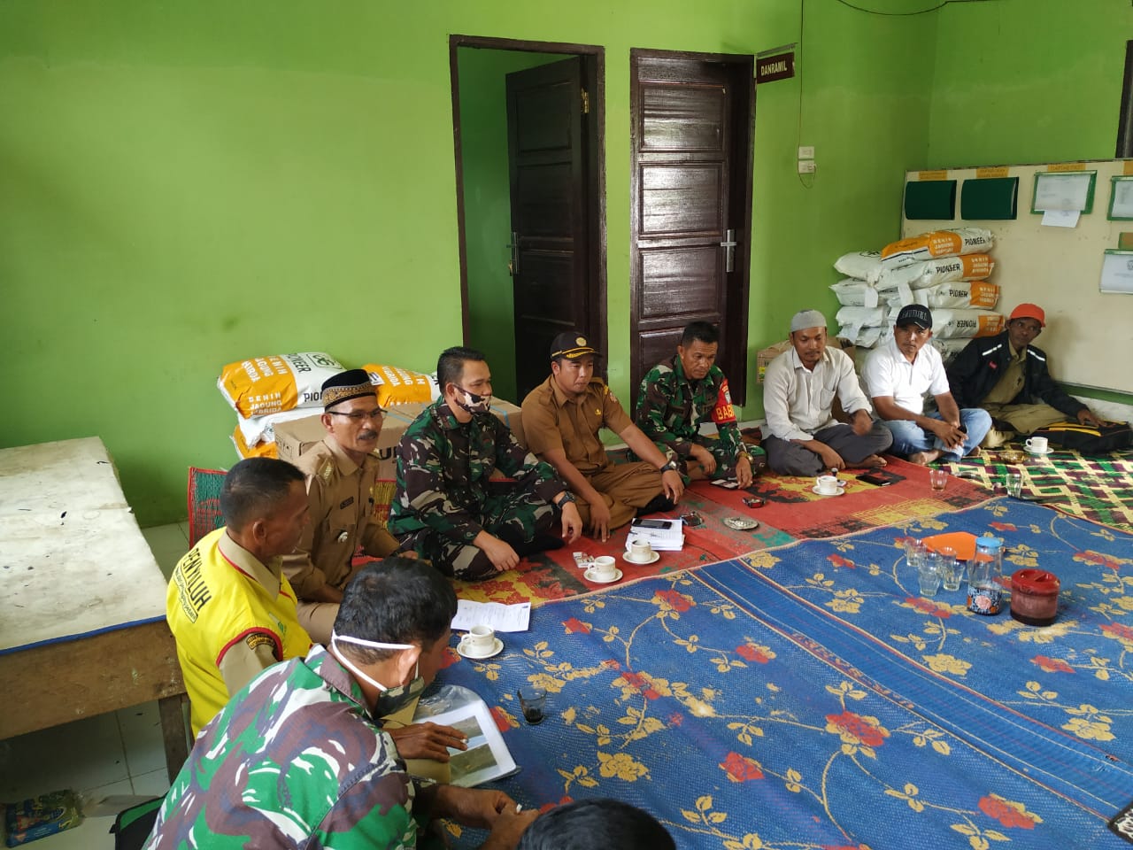 Pos Ramil Putri Betung Gelar Rapat Program Hanpang Covid-19