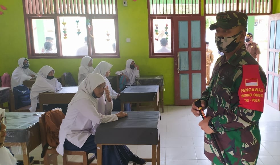 Dandim Bersama Unsur Forkopimda Lounching PBM (Proses Belajar Mengajar)