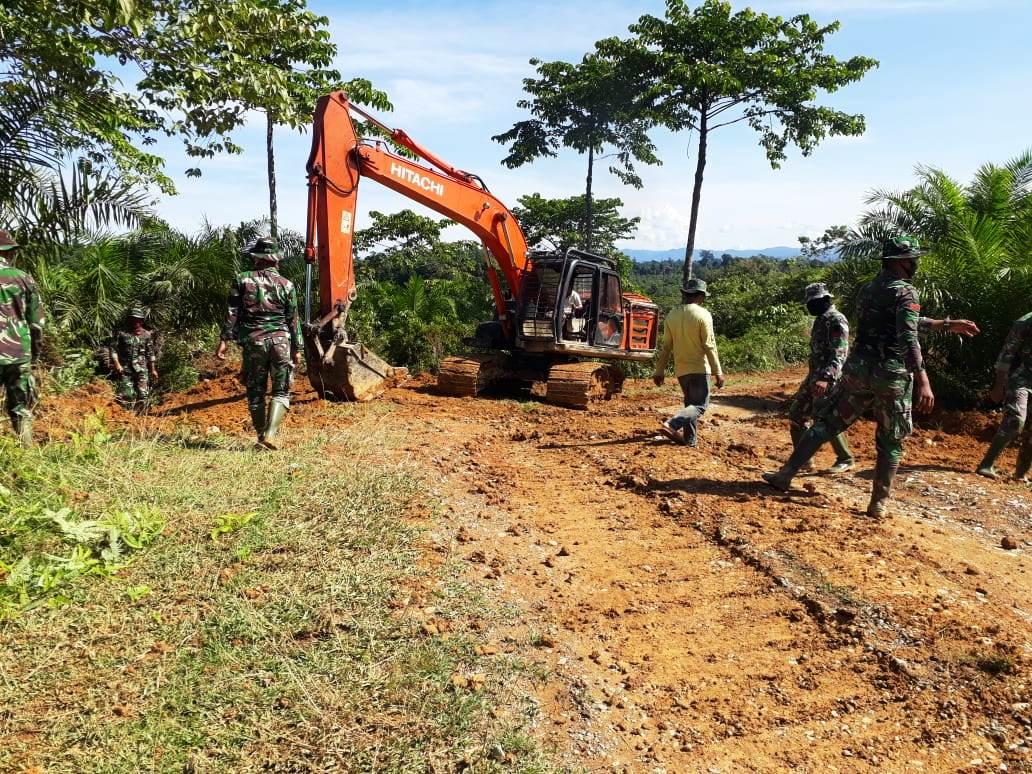 Satgas TMMD Terus Genjot Pembangunan Jalan Baru, Hampir Memasuki Tahap Finishing