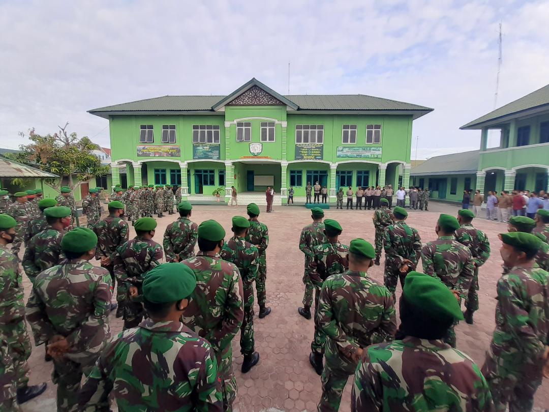Menjaga Kekompakan dan Sinergitas Dalam Melaksanakan Tugas Kodim 0103/Aut Laksanakan Apel Bersama TNI – Polri di Kodim 0103/Aut