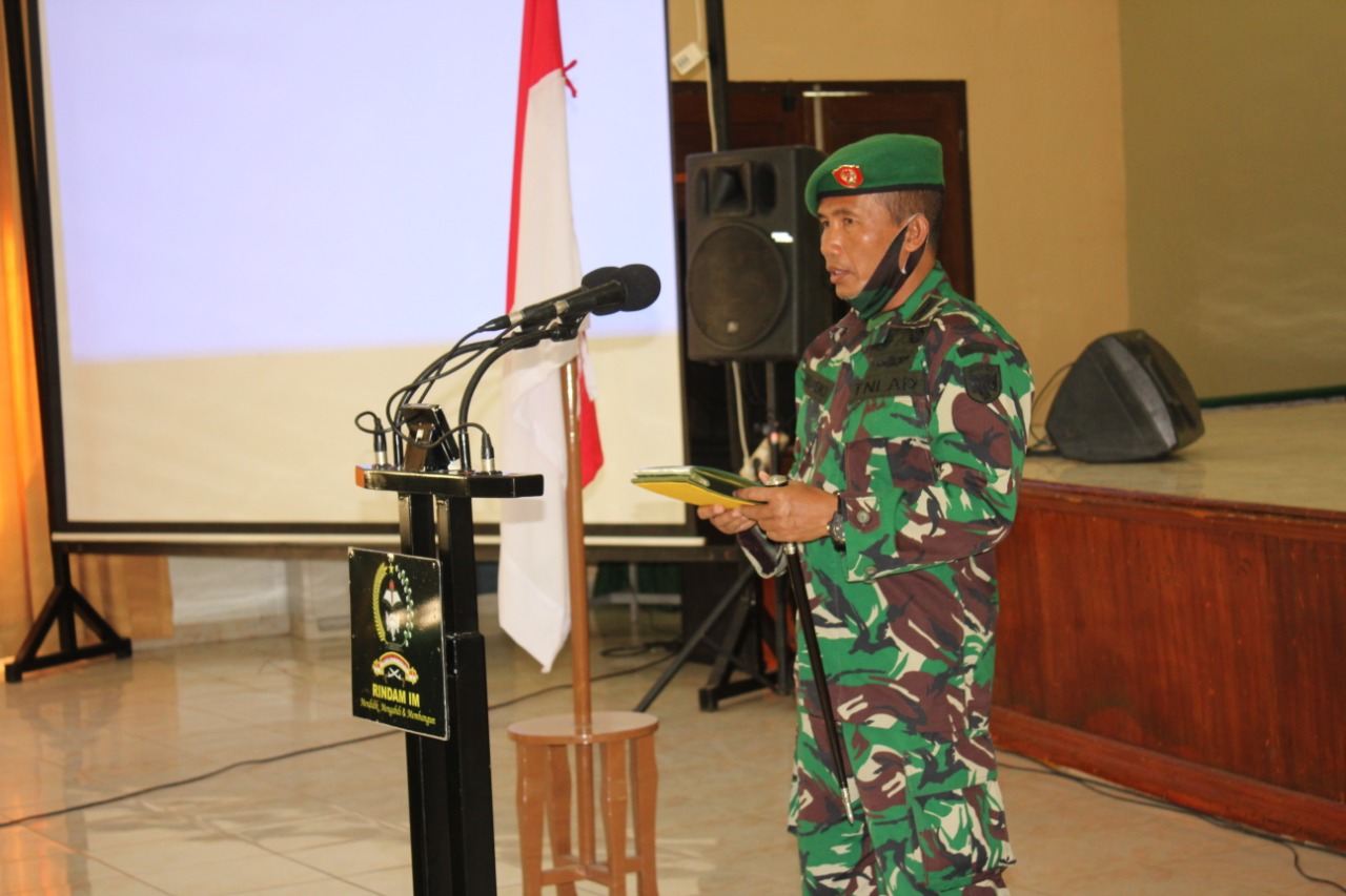 Danrindam IM Pimpin Acara Tradisi Satuan dan Serah Terima Jabatan Pejabat Rindam IM