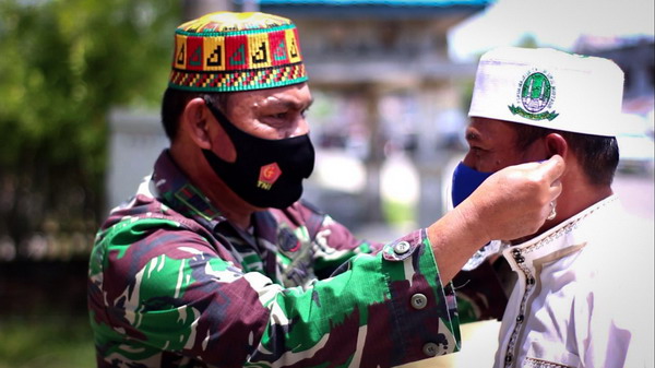 Di Aceh TNI Gencarkan Gerakan Nasional Adaptasi Kebiasaan Baru Gunakan Masker