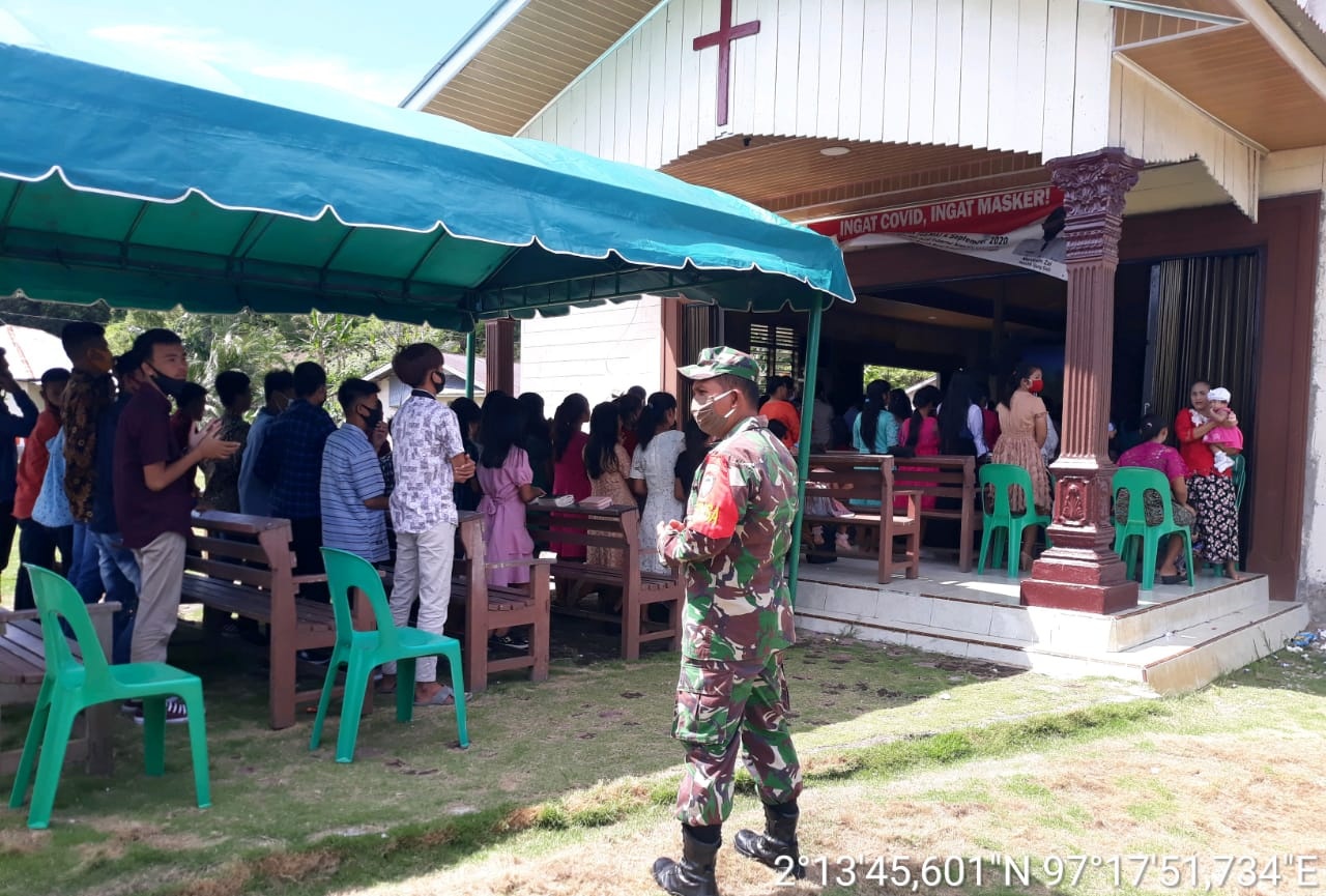 Babinsa Ajak Jemaat GMII Ujung Sialit  Untuk Cegah COVID – 19