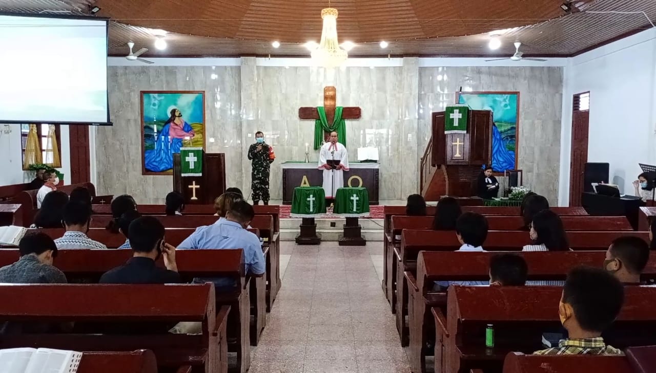 Babinsa Koramil 16/ Banda Sakti Pantau Protkes di Gereja