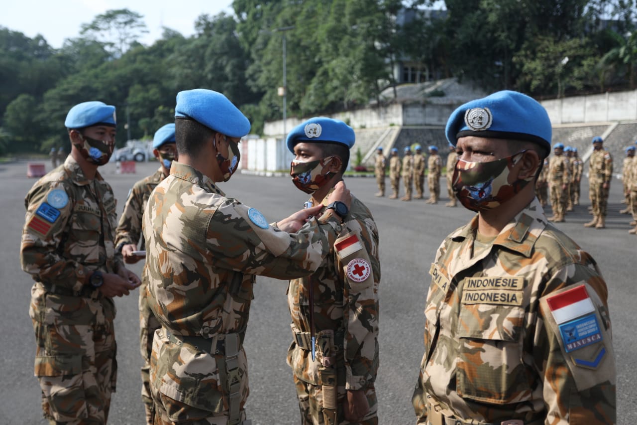 Sukses Melaksanakan Misi PBB, 25 Peacekeeper Satgas Kizi TNI Naik Pangkat