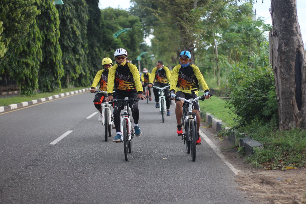 Jaga Badan Tetap Bugar Dimasa Pandemi, Personel Jasdam IM Gowes dan Berjemur