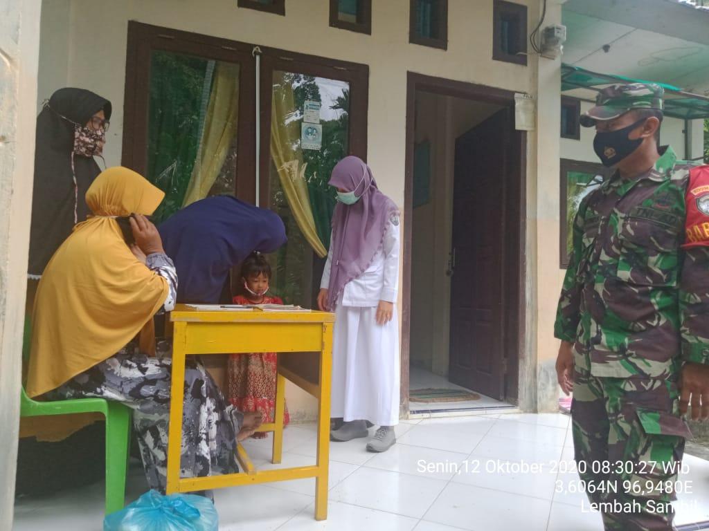 Wujudkan Kesehatan Ibu Dan Anak, Babinsa Dampingi Kegiatan Posyandu