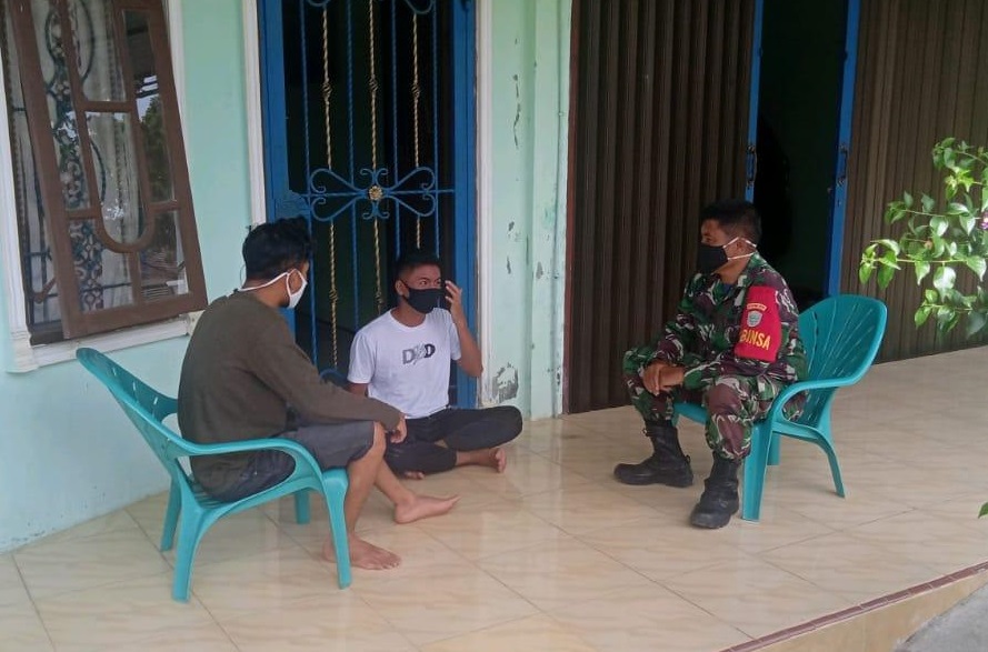 Komsos dengan Pemuda, Ini Disampaikan Babinsa Koramil 09/Trumon