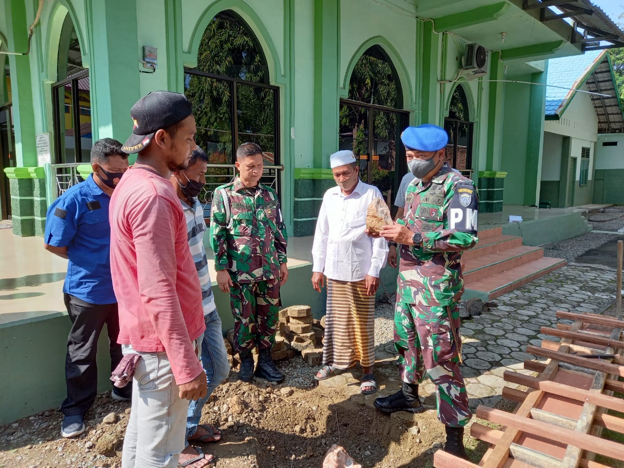 Danpomdam IM Melaksanakan Peletakan Batu Pertama Renovasi Masjid Raudhatul Jannah Pomdam IM