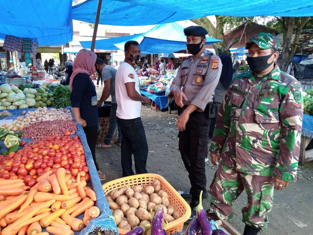 Sinergi Dalam Menghimbau Prokes di Pasar Tradisional