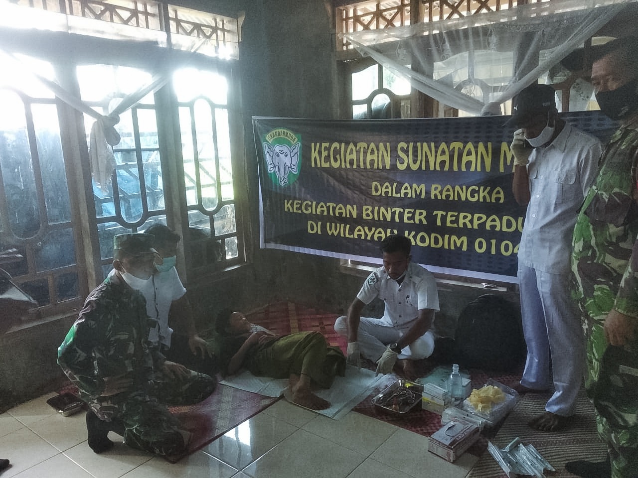 Ada Sunatan Massal pada Pelaksanaan Binter Terpadu Kodim 0104/Atim
