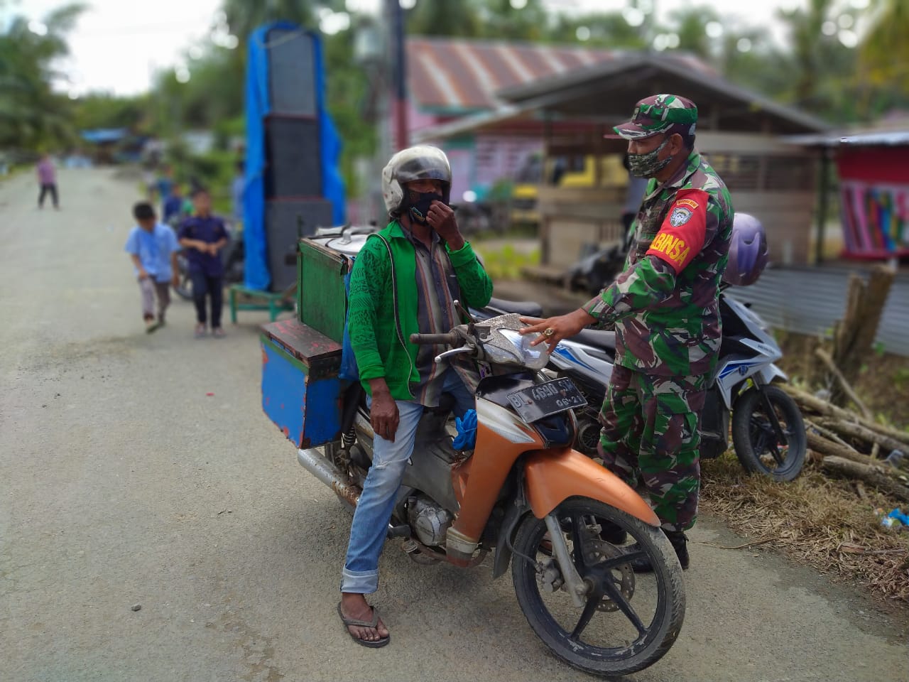 Tekan laju covid-19 kodim 0115/Simeulue gencar melaksanakan pendisiplinan prokes memasuki masa libur natal dan tahun baru