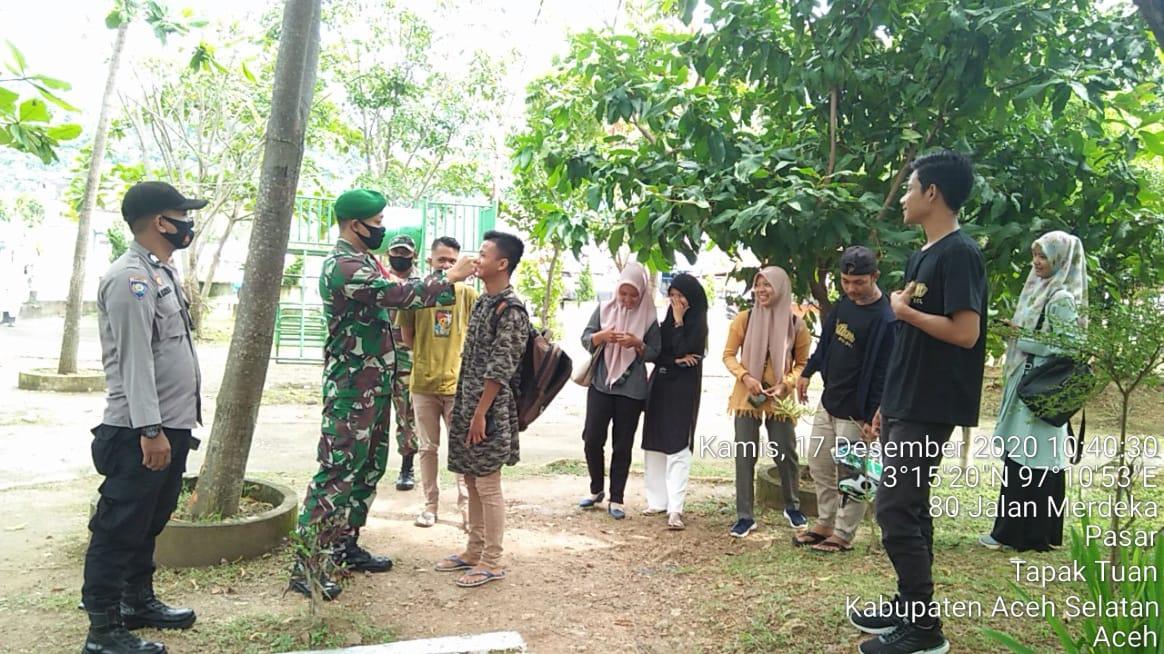 TNI/Polri dan PMI Tingkatkan Pembinaan dan Pendisiplinan Protkes Serta Penyemprotan Disinfektan di Wilayah Tapaktuan