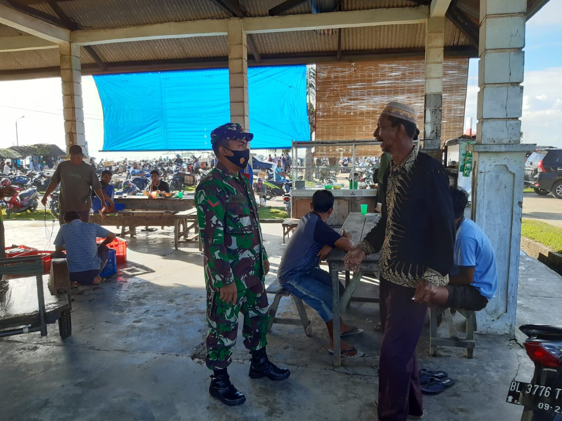 Peran Aktif Babinsa Dalam Mensosialisasikan Protokol Kesehatan Covid 19