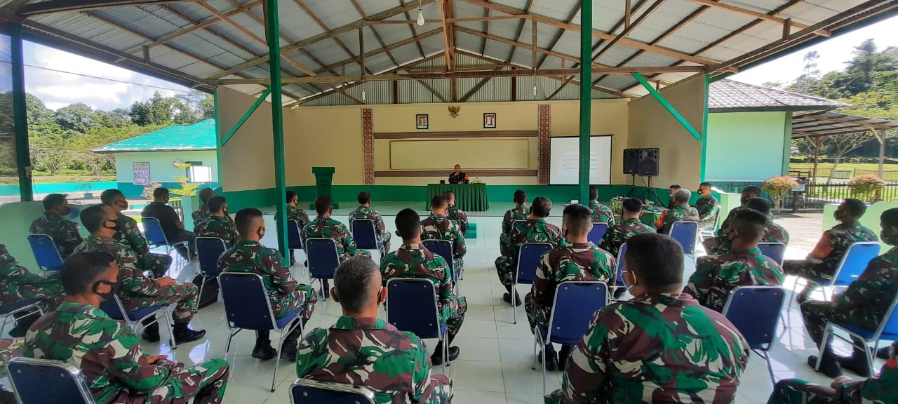 Pengarahan Komandan Kodim 0115/Simeulue (Jam Komandan), di Aula Sanggamara Kodim Simeulue