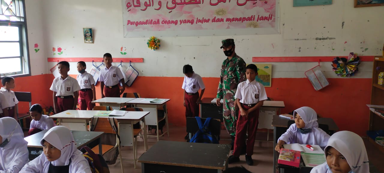 Serka Sugeng Himbau Siswa SD Terapkan Protokol Kesehatan