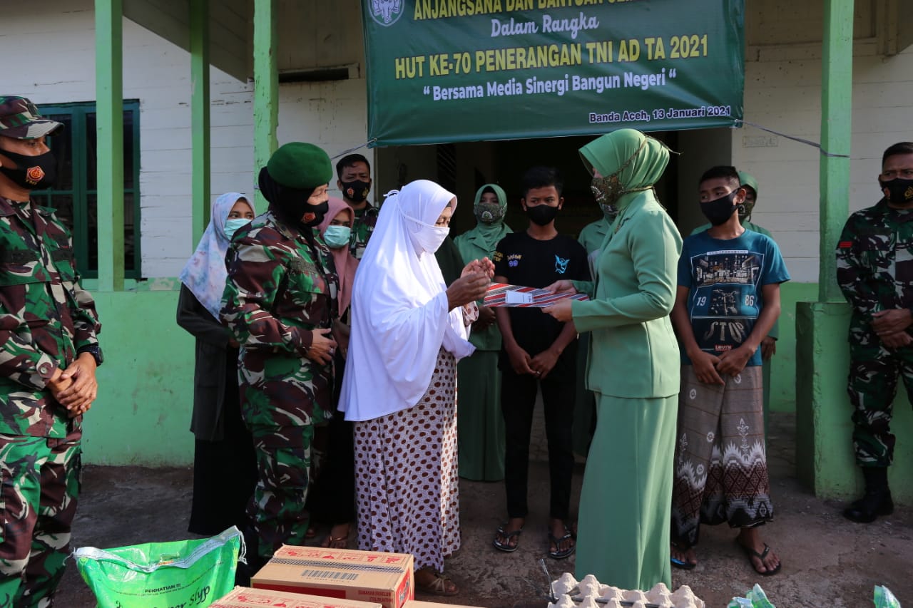 Peringati HUT ke-70 Penerangan TNI AD, Pendam IM Anjangsana ke Panti Asuhan Yayasan Penyantun Islam