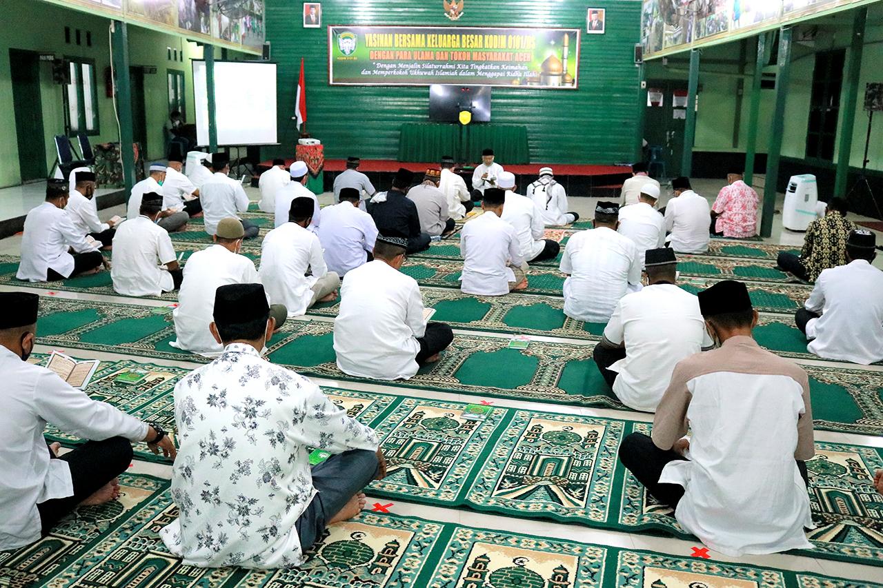 Kodim 0101/BS Gelar Yasinan dan Tausyiah bersama Para Tokoh Agama dan Tokoh Masyarakat