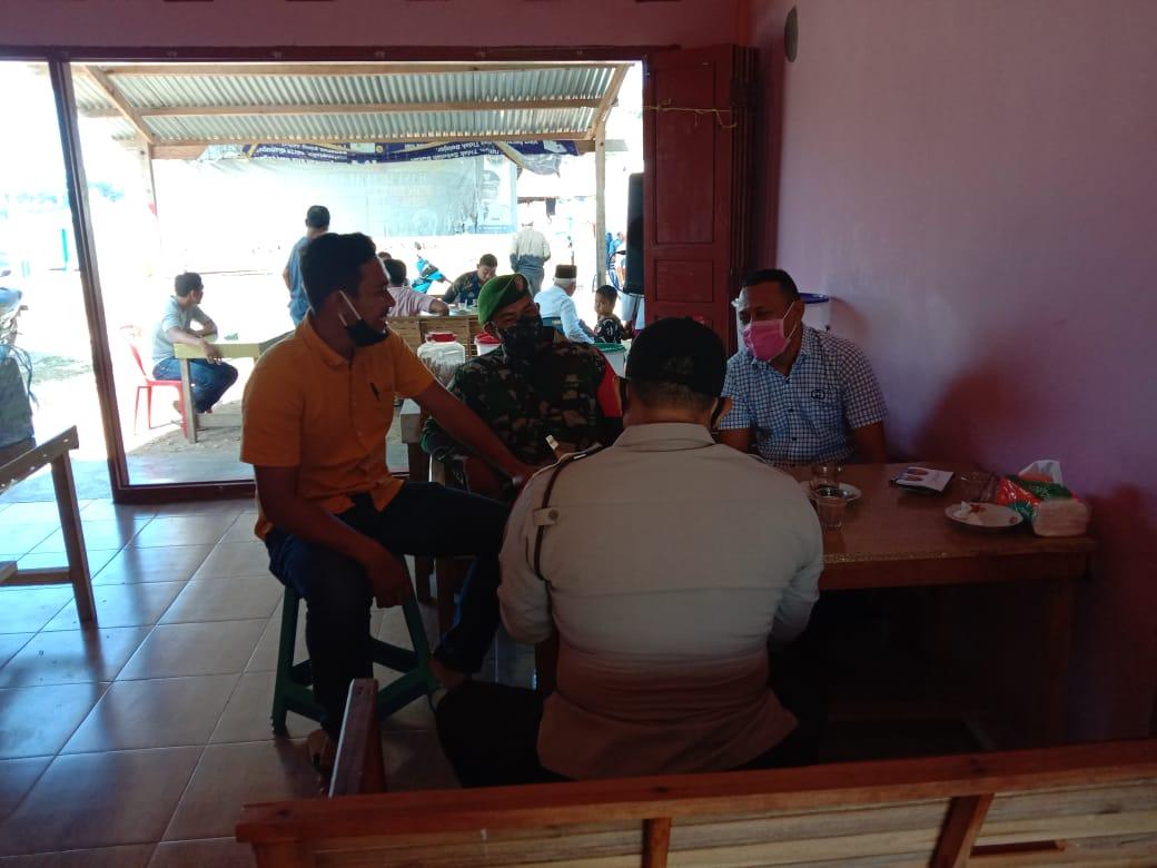 Komsos Babinsa Kopda Efendi Jalin Kedekatan Dengan Masyarakat