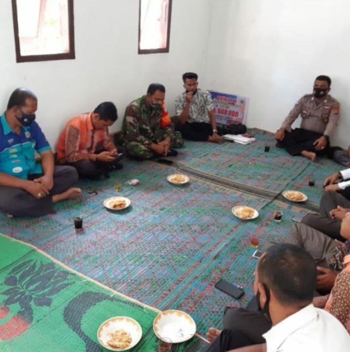 Sebagai Ujung Tombak TNI, Serda Juliansyah Melaksanakan Silaturahmi Dengan Warga