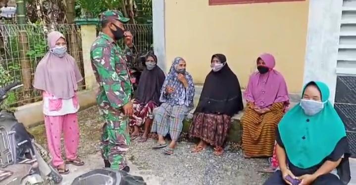 Dengan Cara Komsos, Babinsa Posramil 05/PC Terus Lakukan Himbauan Covid 19