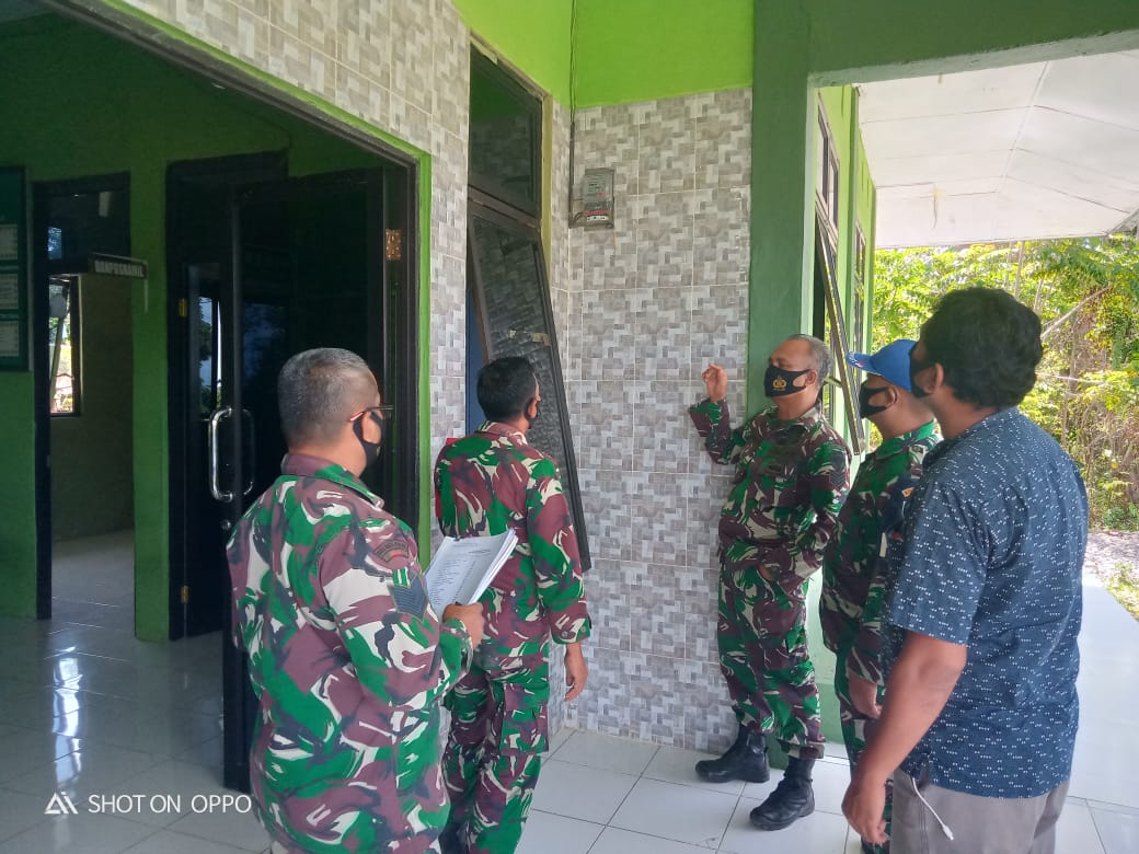Pastikan Keamanan Kodim 0110/Abdya Mengecek Instalasi Listrik Yang Ada Di Koramil Posramil Jajaran