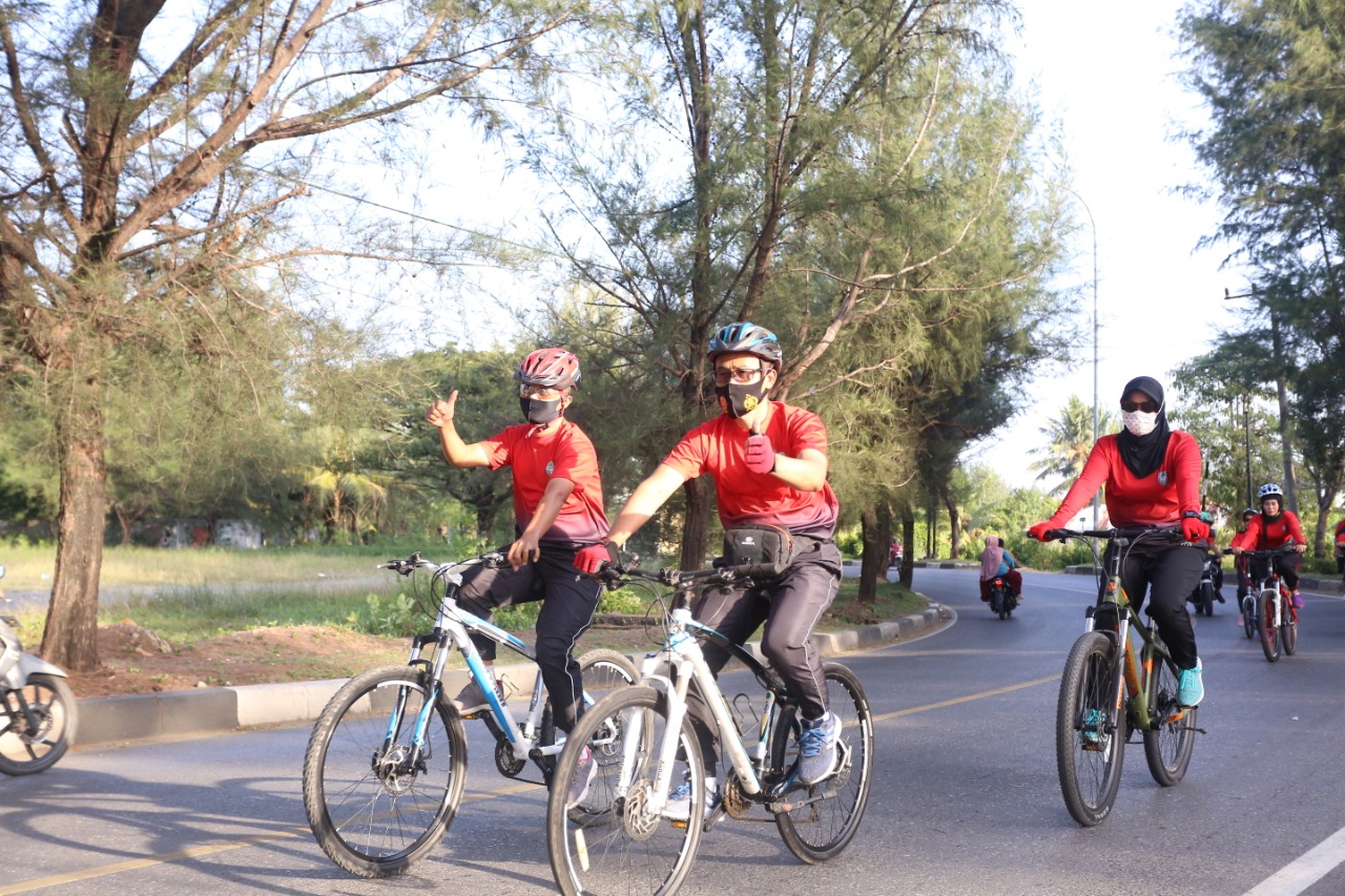 Jaga Imun di Tengah Pandemi, Kapendam IM Gowes Bersama Personel Pendam