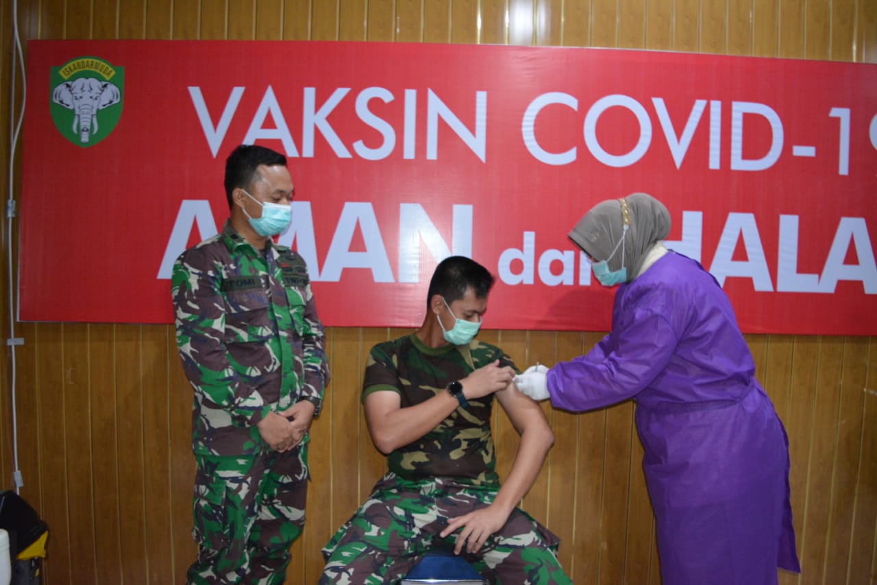 Usai Laksanakan Vaksin Covid 19, Dandim 0103/Aceh Utara Ajak Masyarakat Kota Lhokseumawe dan Kabupaten Aceh Utara Untuk Melaksanakan vaksinasi Covid 19