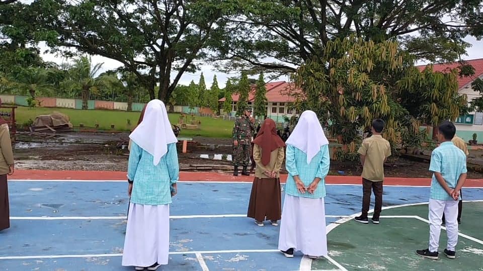 ANGGOTA KORAMIL 08/SETIA SOSIALISASIKAN PENTINGNYA PENERAPAN PROTKES