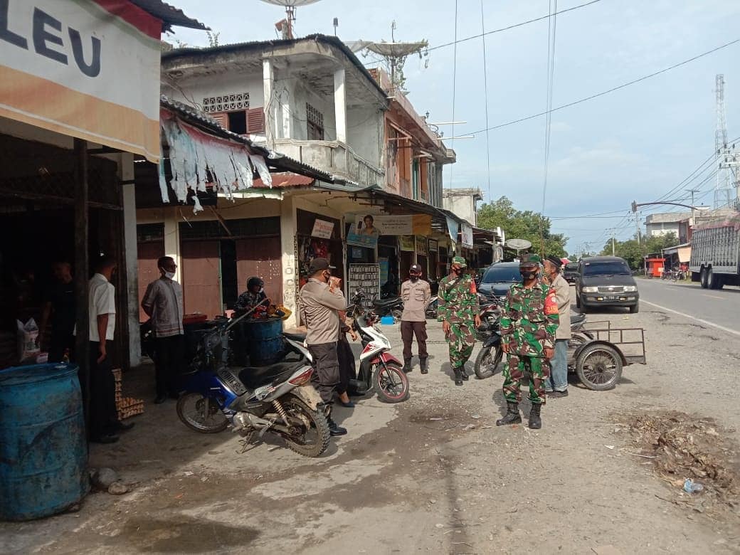 ANGGOTA KORAMIL 06/MANGGENG SOSIALISASIKAN PROTKES