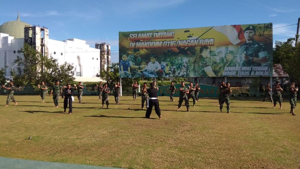 UNTUK JAGA IMUN DALAM TUBUH KODIM 0116/NAGAN RAYA LAKASANAN PENCAK SILAT   
