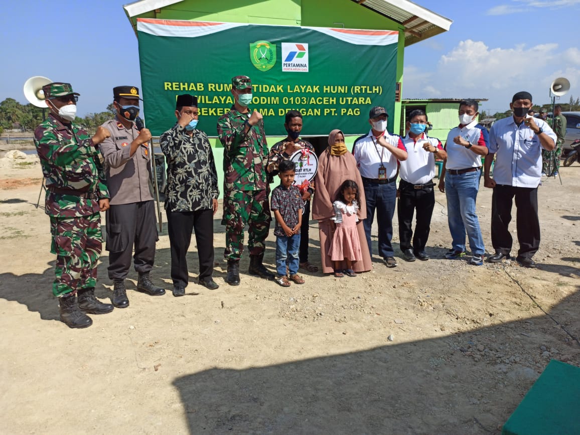 Serah Terima Kunci RTLH Kodim 0103/Aut dan PT. Perta Arun Gas ( PAG )