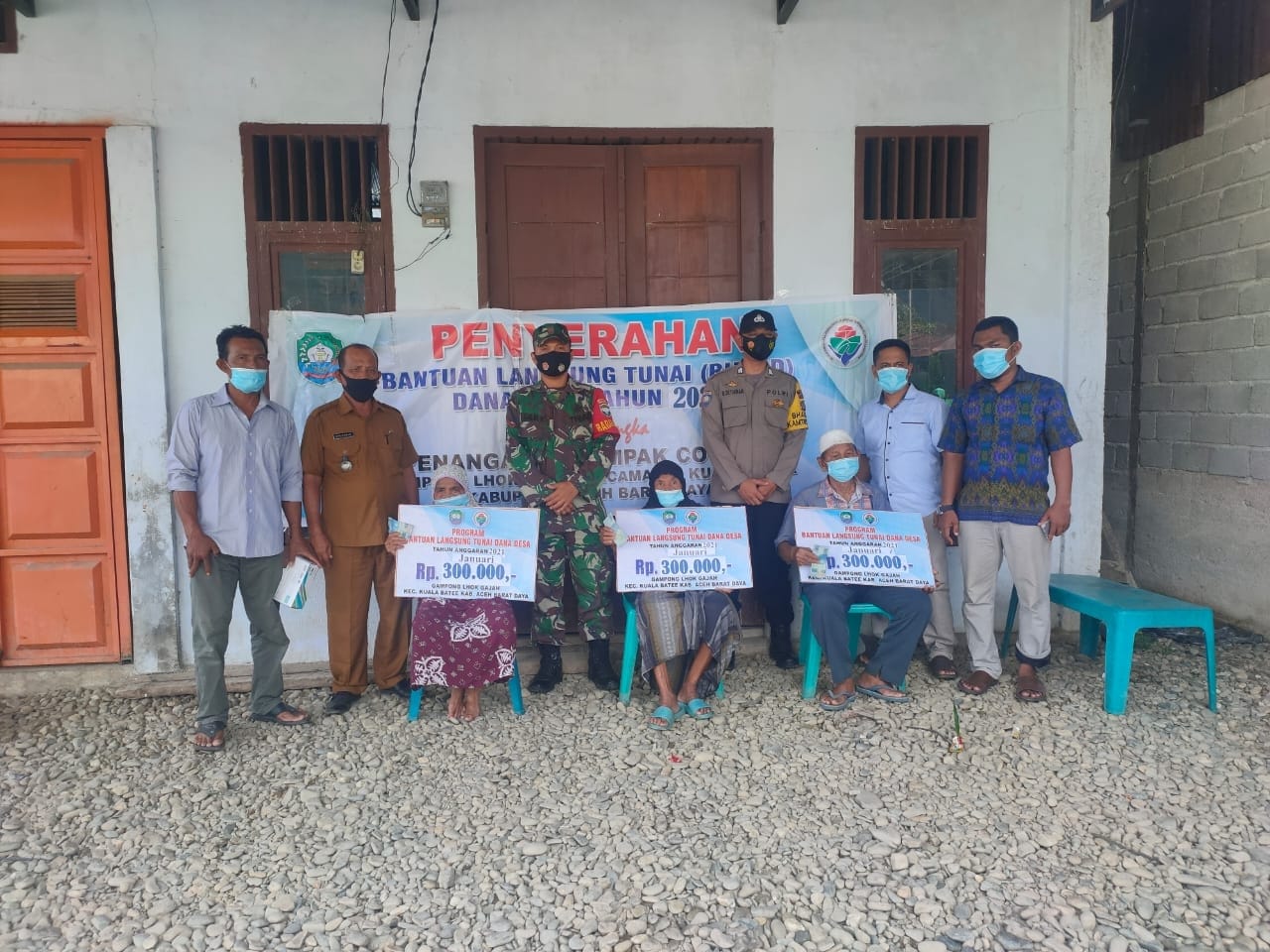 Pendampingan Terus Dilakukan Oleh Babinsa Dierbagai Hal, Termasuk Pendampingan Pembagian BLT