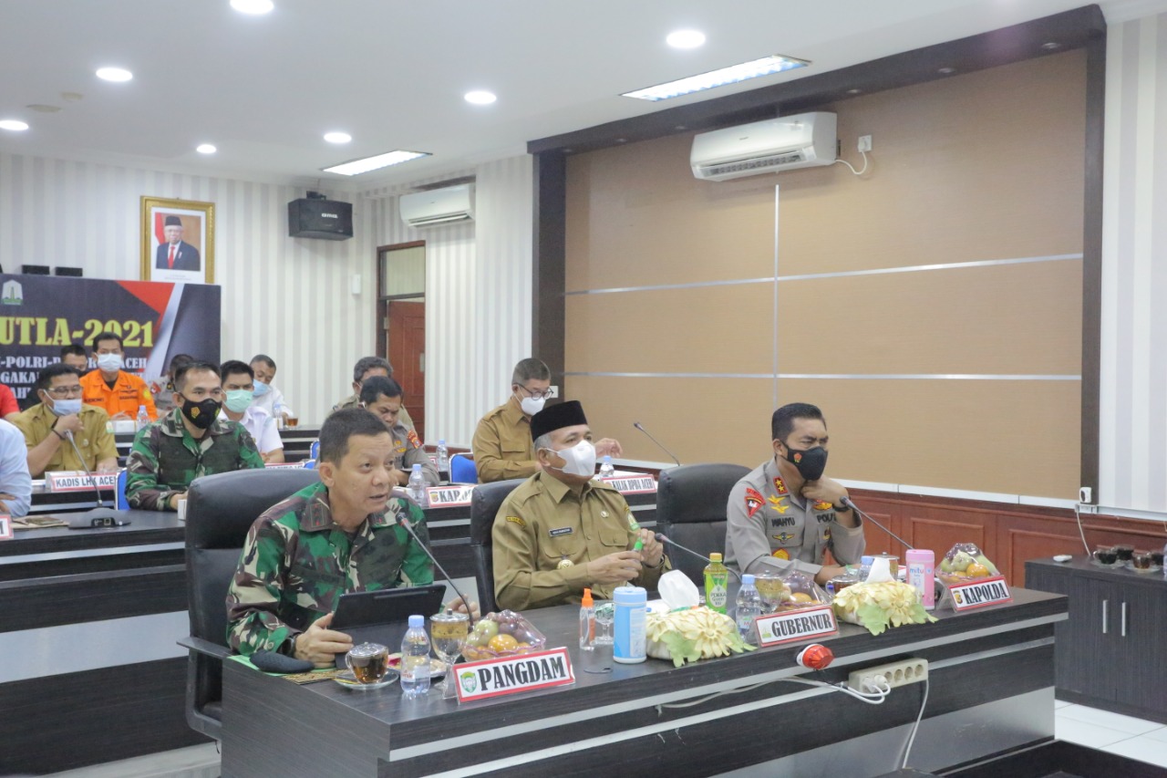 Pangdam IM Bersama Gubernur dan Kapolda Aceh Pimpin Rakor Penanganan Karhutla