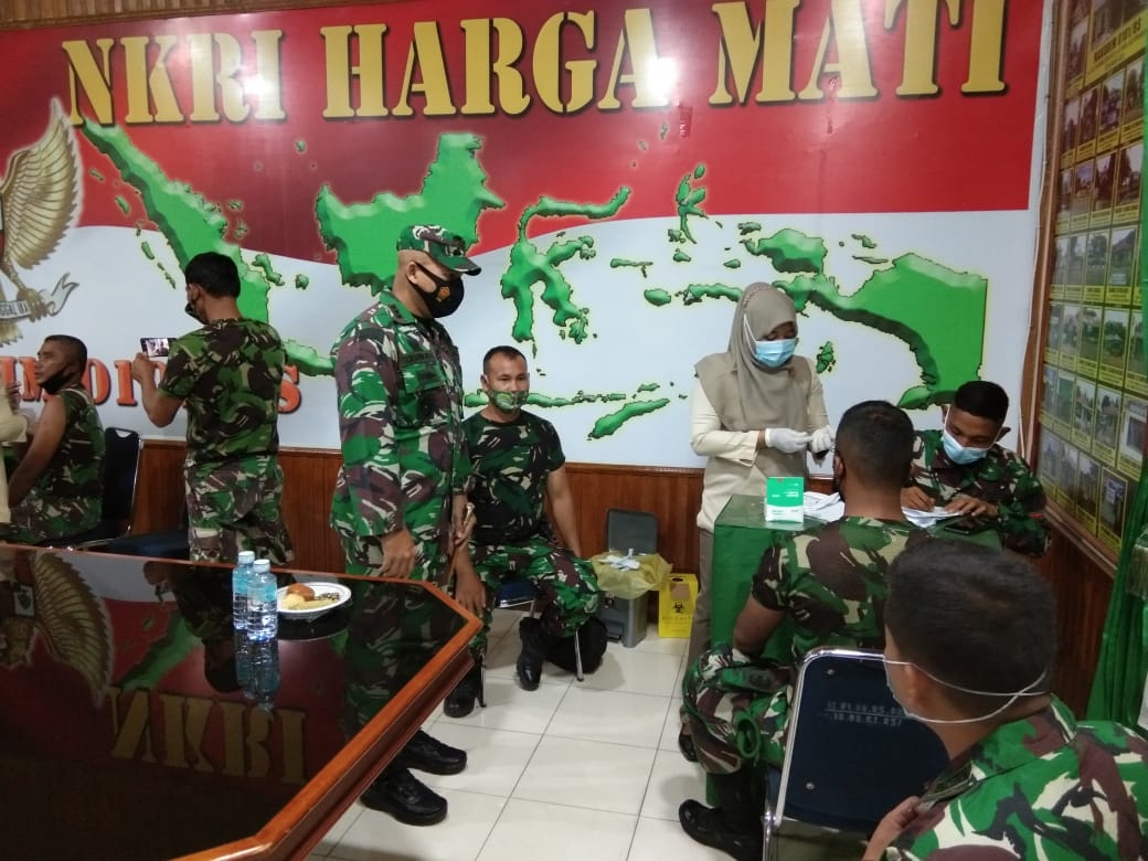 Dandim 0101/BS Instruksikan Anggota Satgas TMMD Laksanakan Vaksin Tahap II