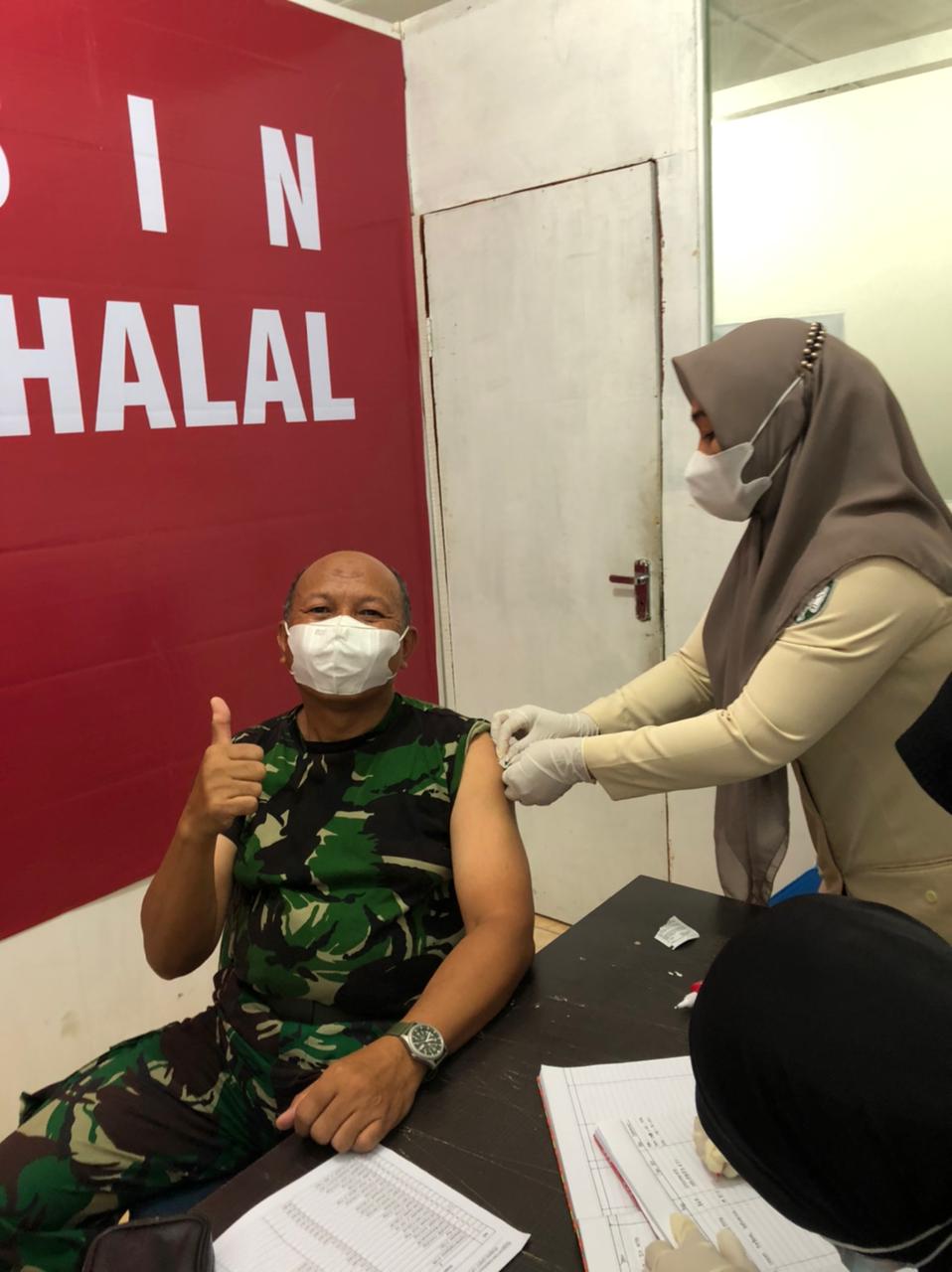 Kajasdam IM Jalani Vaksinasi Covid-19