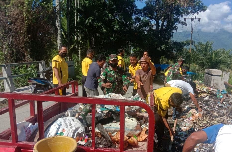 Babinsa Ajak Masyarakat Bergotong Royong