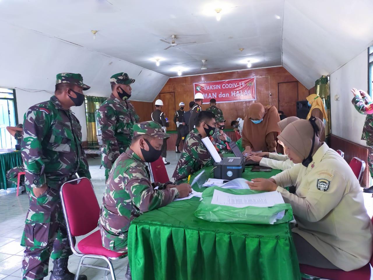 309 Personel TNI jajaran Kodim 0108/Agara Lakukan Vaksinasi Pertama